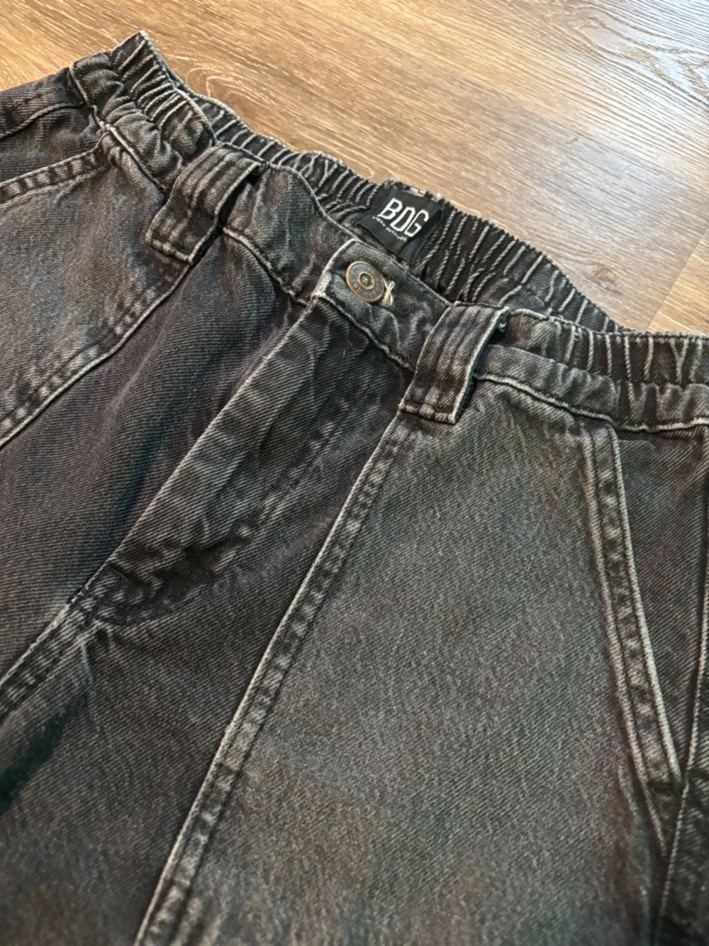 BDG Urban Outfitters Women’s Charcoal Cargo Pants - Picture 2 of 3